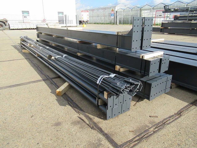 Platdak - staalconstructie 11.44 x 30.00 meter (343m2) - afbeelding 15 van  20