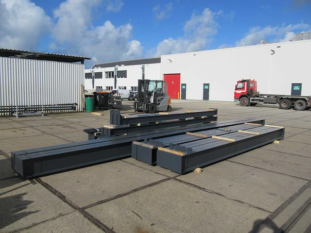 Platdak - staalconstructie 11.44 x 30.00 meter (343m2) - afbeelding 17 van  20