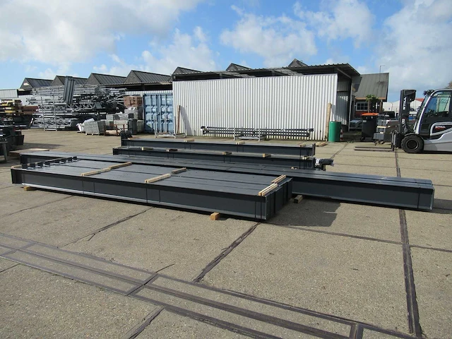 Platdak - staalconstructie 11.44 x 30.00 meter (343m2) - afbeelding 20 van  20