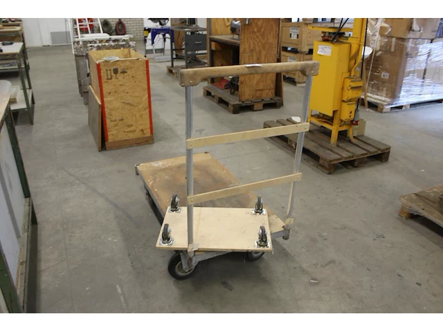 Plateauwagen 122 x 60 cm. - afbeelding 2 van  2