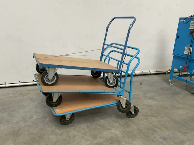 Plateauwagen (3x) - afbeelding 1 van  7