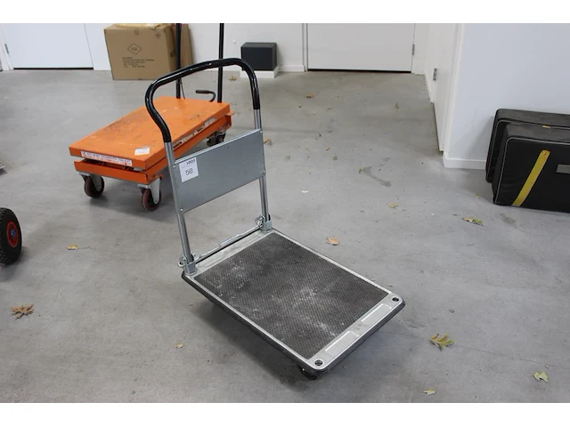Plateauwagen inklapbaar. afmeting 74 x 48 cm. - afbeelding 1 van  2