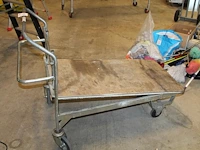 Plateauwagen met plateau 64 x 120 cm. - afbeelding 2 van  2