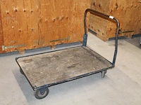 Plateauwagen met plateauafmeting 125 x 80 cm. - afbeelding 1 van  2