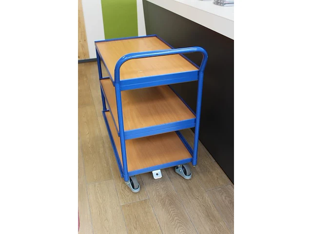 Plateauwagen met twee onderschappen afm. 84 x 50 x 85 cm. - afbeelding 2 van  3