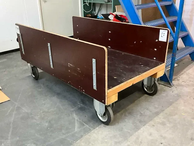 Plateauwagen - afbeelding 1 van  4