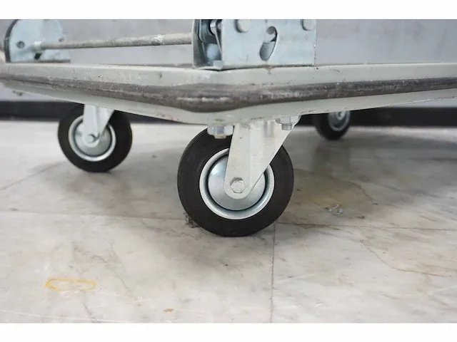 Plateauwagen - afbeelding 4 van  4