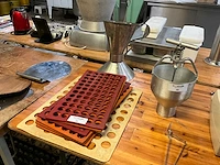 Platen en suikergiettrechter - afbeelding 2 van  4