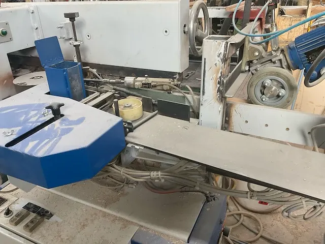 Platenopdeelzaagmachine met bewerkingsstations - afbeelding 25 van  66