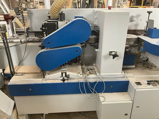 Platenopdeelzaagmachine met bewerkingsstations - afbeelding 26 van  66