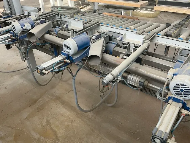 Platenopdeelzaagmachine met bewerkingsstations - afbeelding 30 van  66