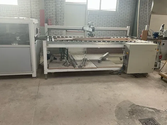 Platenopdeelzaagmachine met bewerkingsstations - afbeelding 34 van  66