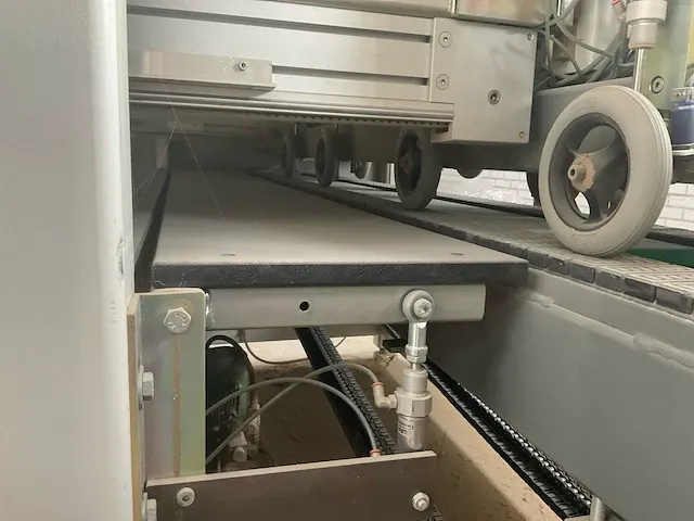 Platenopdeelzaagmachine met bewerkingsstations - afbeelding 52 van  66