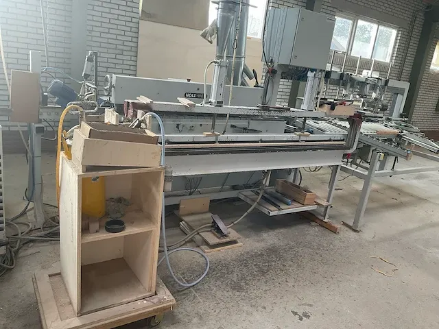 Platenopdeelzaagmachine met bewerkingsstations - afbeelding 45 van  66