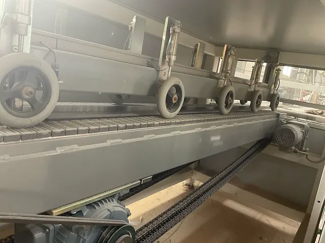 Platenopdeelzaagmachine met bewerkingsstations - afbeelding 57 van  66