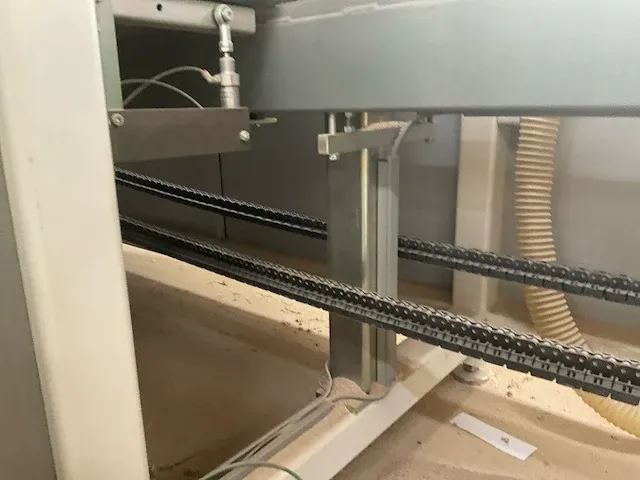 Platenopdeelzaagmachine met bewerkingsstations - afbeelding 60 van  66