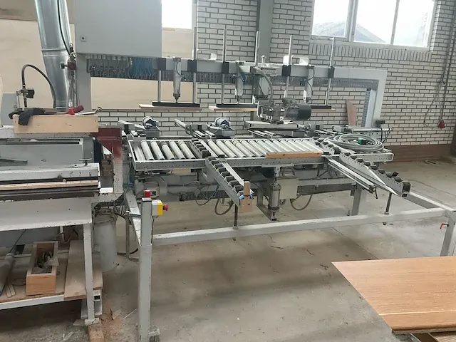 Platenopdeelzaagmachine met bewerkingsstations - afbeelding 56 van  66