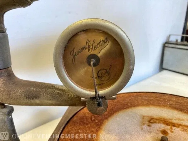 Platenspeler met hoorn - afbeelding 3 van  7