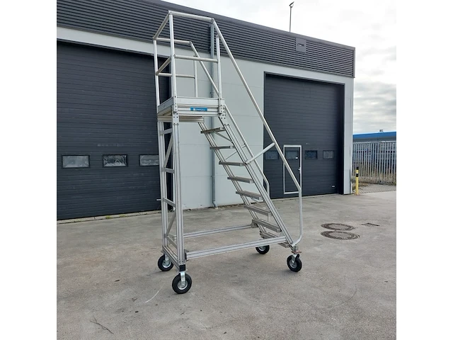 Platformtrap verrijdbaar, zarges, 9 treeds - afbeelding 2 van  7