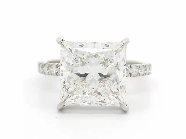 Platina 950 ring met diamant 6,46 crt. princess cut - afbeelding 1 van  9