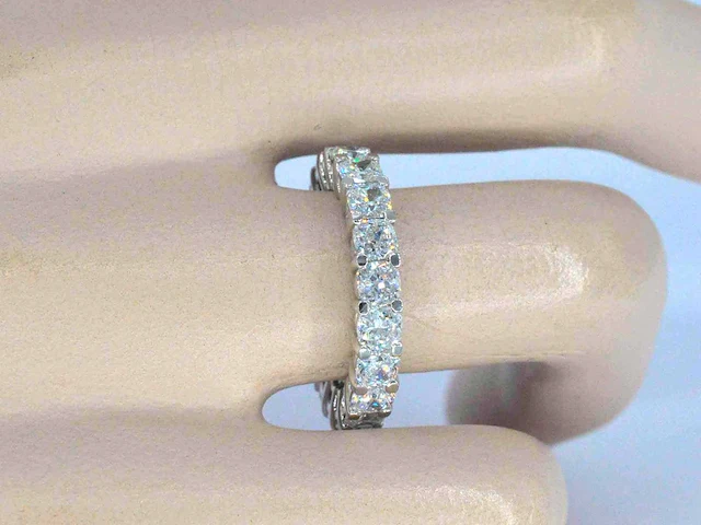 Platina alliance ring met briljant geslepen diamanten van 4.30 carat - afbeelding 2 van  7