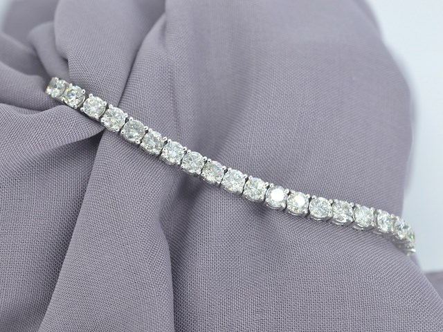 Platina armband met natuurlijke briljant geslepen diamanten - afbeelding 1 van  8