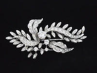 Platina broche met diamant - afbeelding 1 van  8