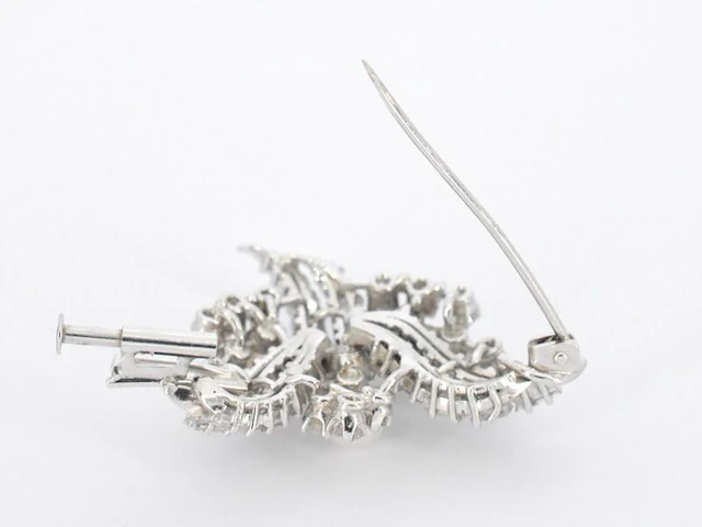 Platina broche met diamanten en parels - afbeelding 4 van  7