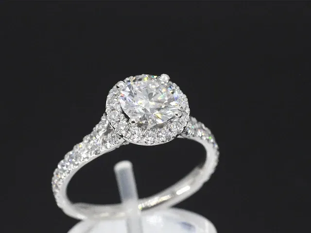 Platina entourage ring met 1.65 carat briljant diamanten - afbeelding 4 van  9