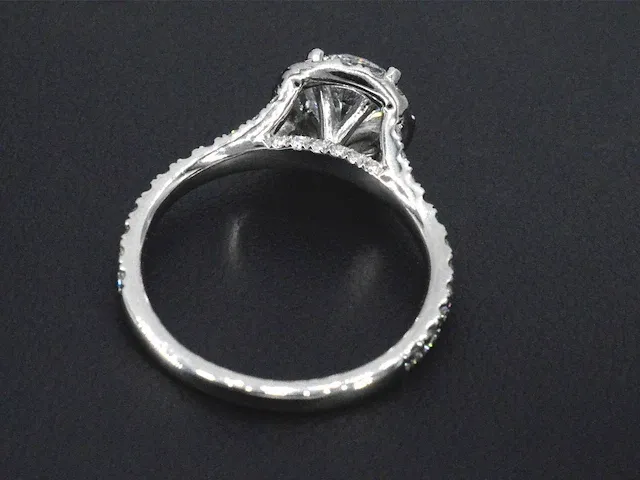 Platina entourage ring met 1.65 carat briljant diamanten - afbeelding 5 van  9