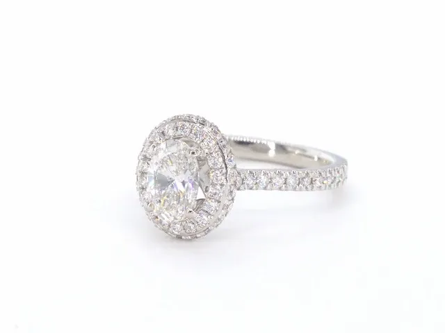 Platina entourage ring met 1.76 carat briljant diamanten - afbeelding 9 van  10
