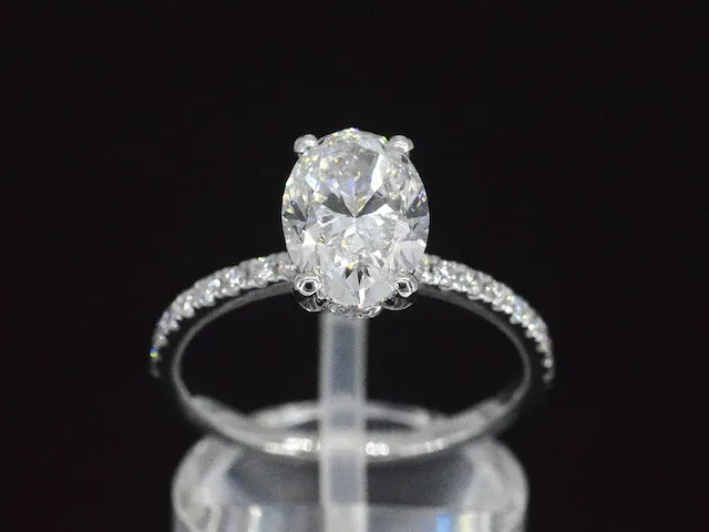Platina ring met 2.40 carat aan diamanten (gecertificeerd) - afbeelding 1 van  11