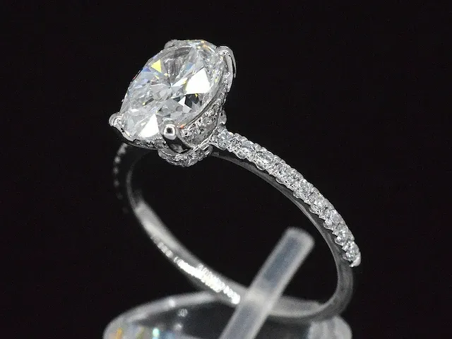 Platina ring met 2.40 carat aan diamanten (gecertificeerd) - afbeelding 6 van  11