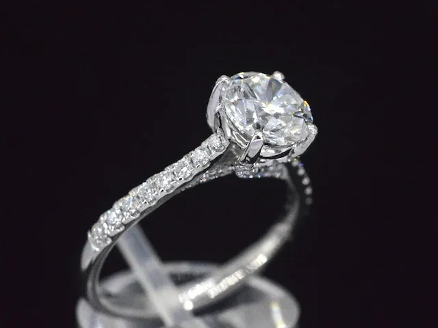 Platina solitair ring met een 1.00 carat briljant geslepen diamant - afbeelding 4 van  9