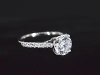 Platina solitair ring met een 1.00 carat briljant geslepen diamant - afbeelding 7 van  9