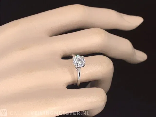 Platina solitair ring met een 1.23 carat briljant geslepen diamant - afbeelding 3 van  10