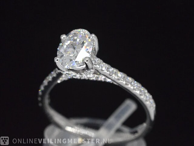 Platina solitair ring met een 1.57 carat briljant geslepen diamant - afbeelding 3 van  6