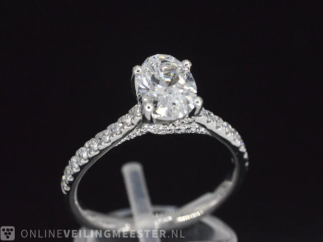 Platina solitair ring met een 1.57 carat briljant geslepen diamant - afbeelding 4 van  6