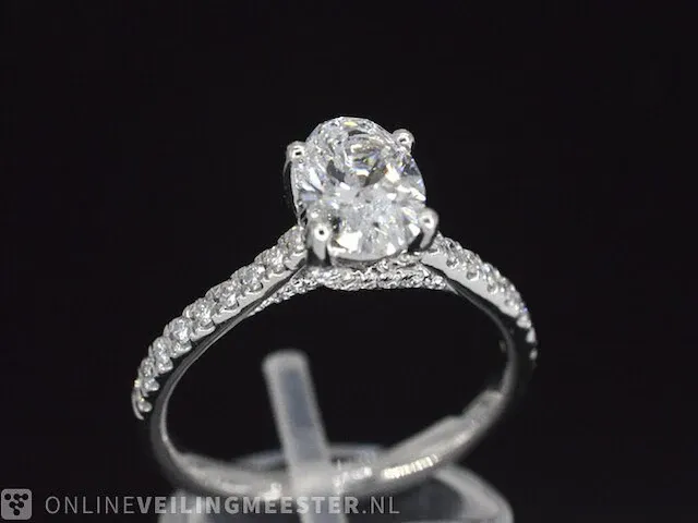 Platina solitair ring met een 1.57 carat briljant geslepen diamant - afbeelding 4 van  6