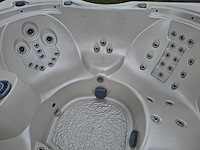 Platinum spa 6 persoons amerikaans jacuzzi en buitenspa - afbeelding 26 van  26