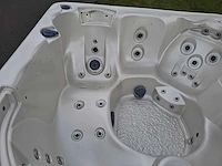 Platinum spa 6 persoons amerikaans jacuzzi en buitenspa - afbeelding 11 van  26