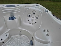 Platinum spa 6 persoons amerikaans jacuzzi en buitenspa - afbeelding 12 van  26