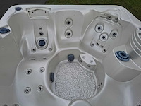 Platinum spa 6 persoons amerikaans jacuzzi en buitenspa - afbeelding 15 van  26