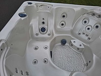 Platinum spa 6 persoons amerikaans jacuzzi en buitenspa - afbeelding 19 van  26