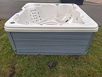 Platinum spa 6 persoons amerikaans jacuzzi en buitenspa - afbeelding 22 van  26