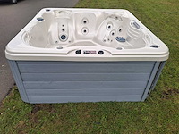 Platinum spa 6 persoons amerikaans jacuzzi en buitenspa - afbeelding 23 van  26