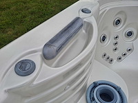 Platinum spa 6 persoons amerikaans jacuzzi en buitenspa - afbeelding 5 van  26