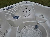 Platinum spa 6 persoons amerikaans jacuzzi en buitenspa - afbeelding 2 van  26