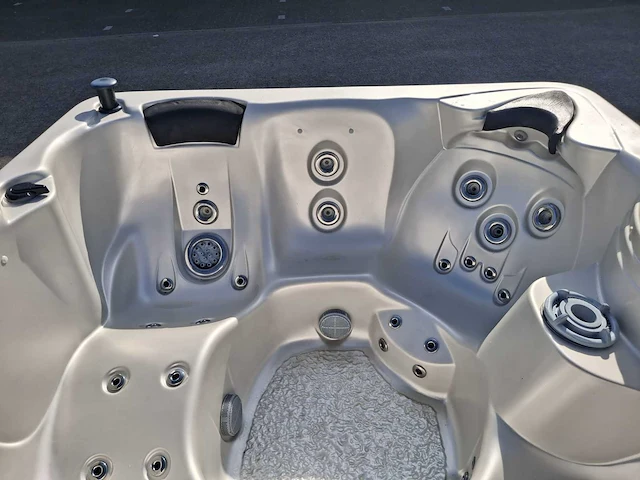 Platinum spa usa 5 persoons amerikaans jacuzzi en buitenspa - afbeelding 23 van  27
