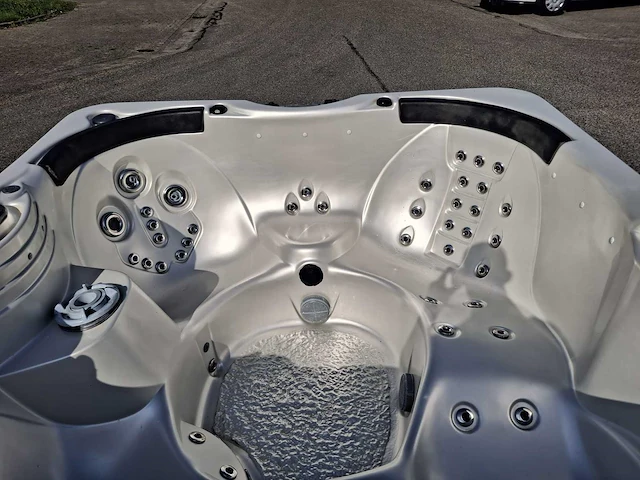 Platinum spa usa 5 persoons amerikaans jacuzzi en buitenspa - afbeelding 25 van  27